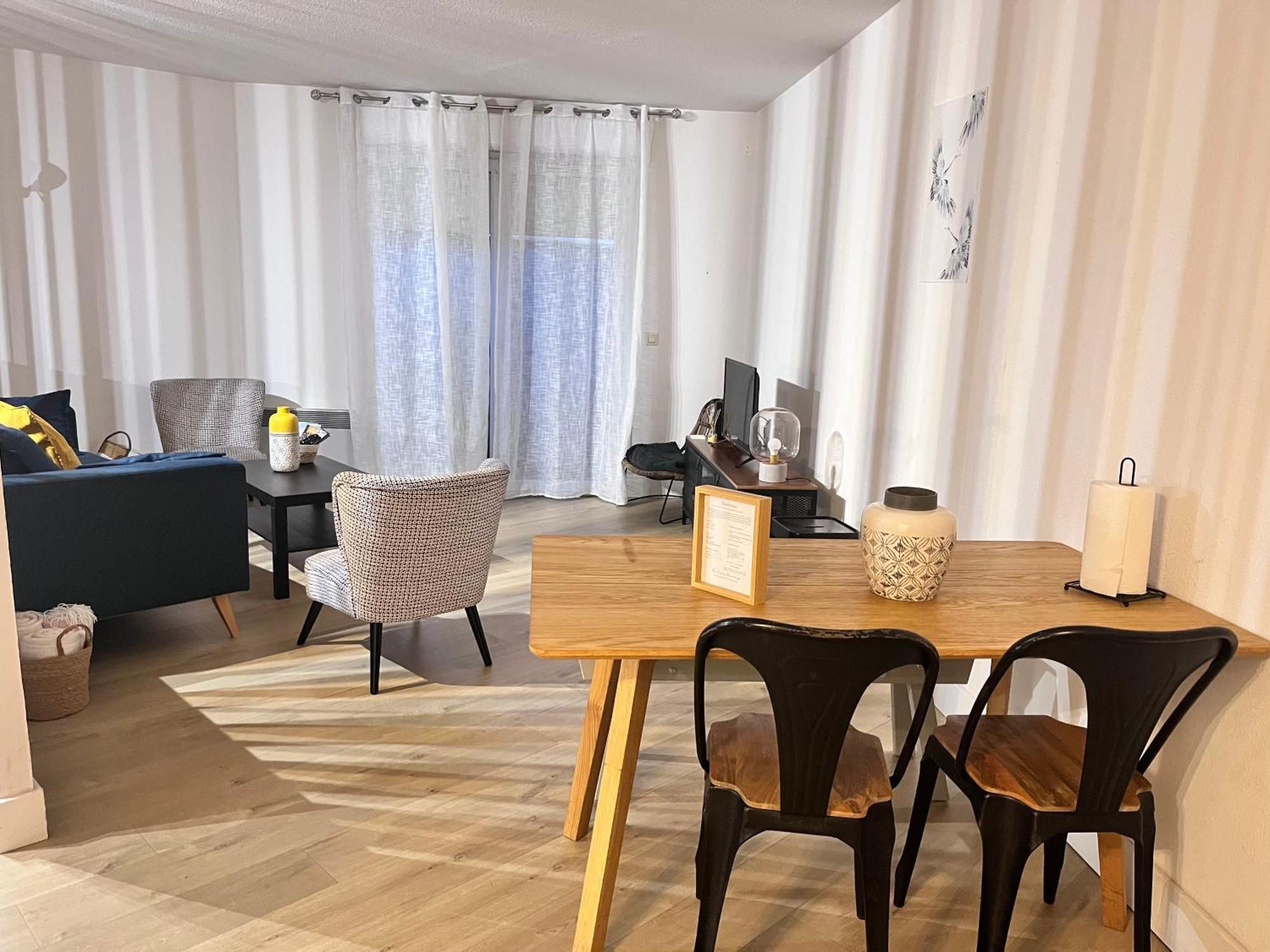 Appartement T3 Proche Remparts Avignone Esterno foto