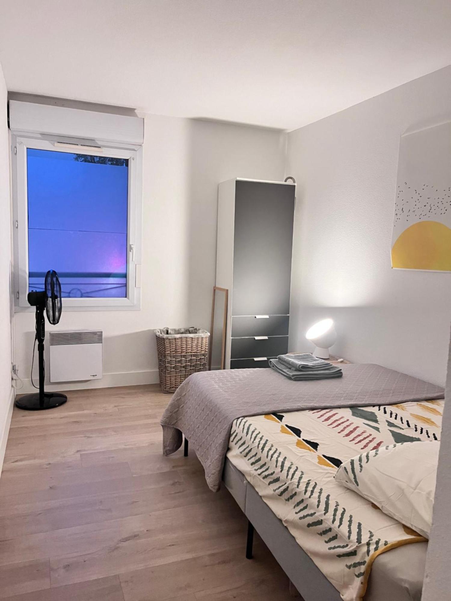 Appartement T3 Proche Remparts Avignone Esterno foto