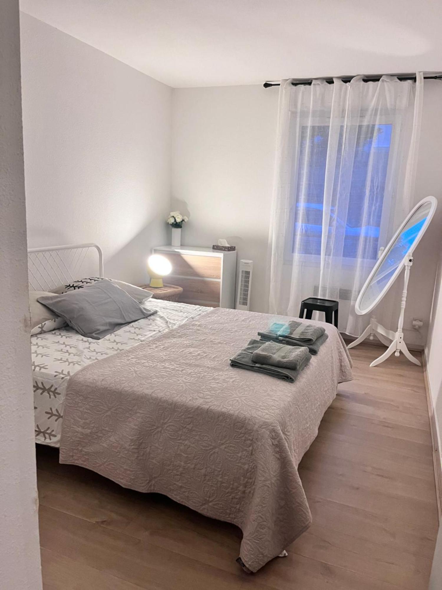 Appartement T3 Proche Remparts Avignone Esterno foto